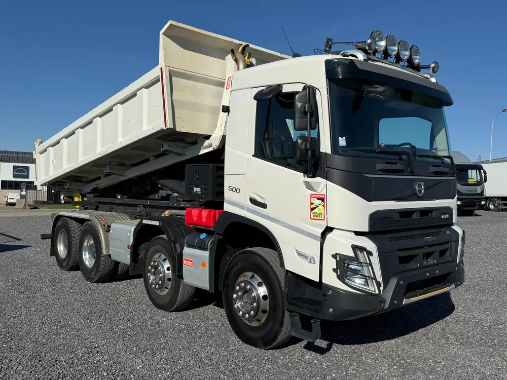 Used Volvo FMX 500 Automatic WHITE - Blanc 24