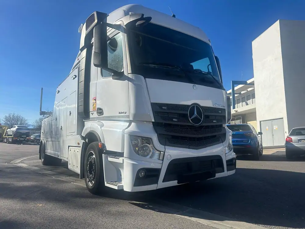 Used Mercedes-Benz Actros 1943 Automatic WHITE - Blanc 2