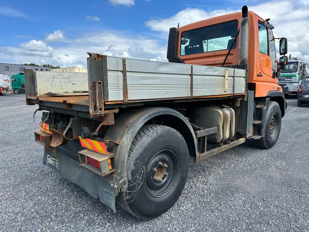 Used Unimog U300 4X4 Semi-Automatic ORANGE - Orange 3