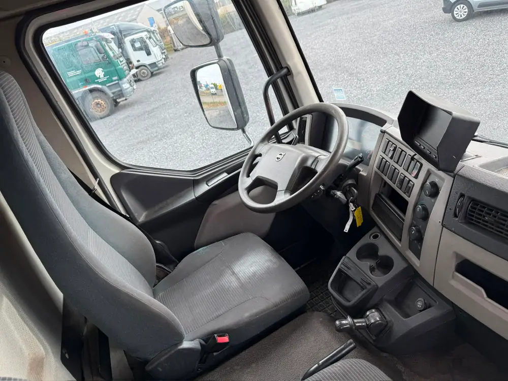 Occasie Volvo FL240 Automatic WHITE - White 15