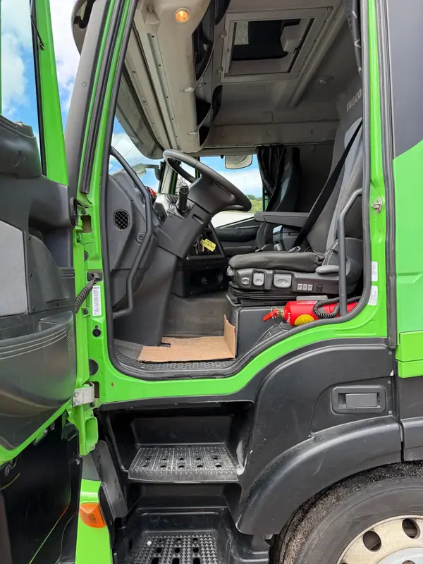 Used Iveco Stralis AS260S50Y/FS Automatic GREEN - Vert 17
