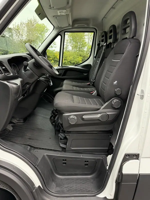 New Iveco Daily 35-140 Manueel WHITE - Blanc 20
