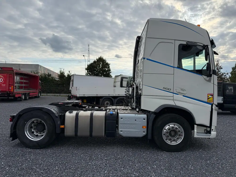 Used Volvo FH 500 Globetrotter Automatic WHITE - Blanc 3