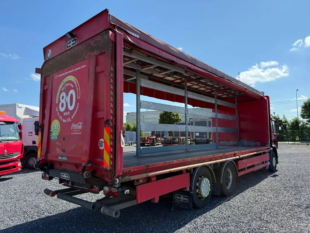 Used Renault Premium Automatic RED - Rouge 4