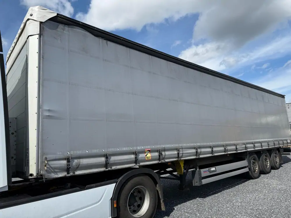 Used Schimtz Cargobull SCB*S3T*Tautliner N/A 2