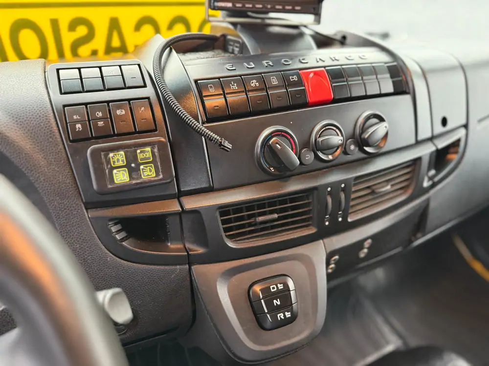 Used Iveco ML120E22 Automatic YELLOW - Jaune 22