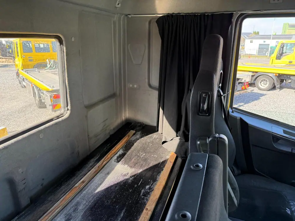 Used Iveco ML120E22 Automatic YELLOW - Jaune 37