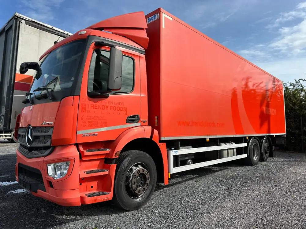 Used Mercedes-Benz Antos 2635 Automatic 1