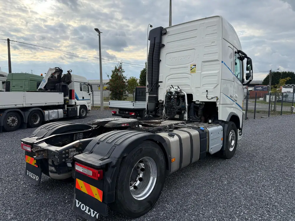 Used Volvo FH 500 Globetrotter Automatic WHITE - Blanc 6