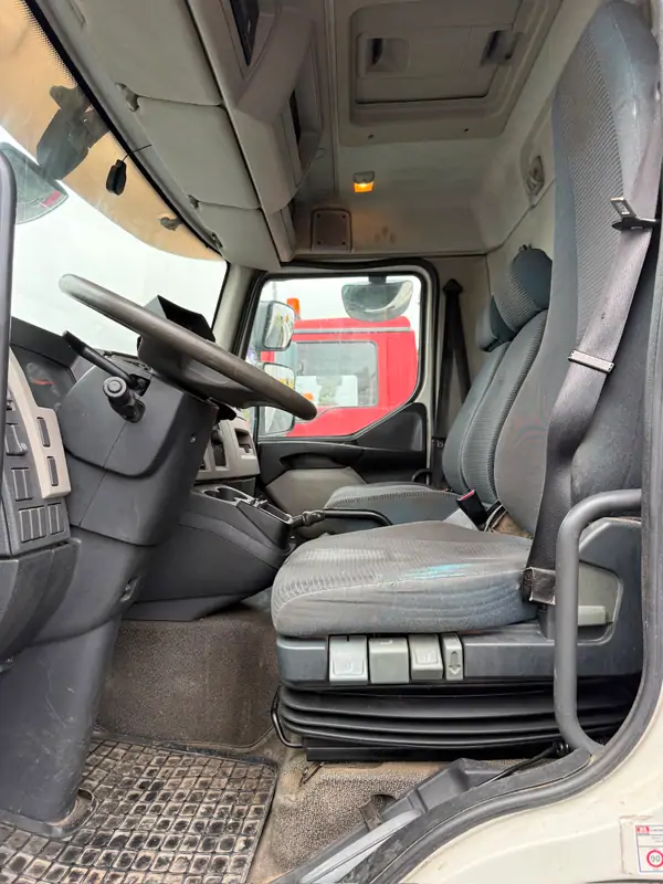 Occasie Volvo FL240 Automatic WHITE - White 12