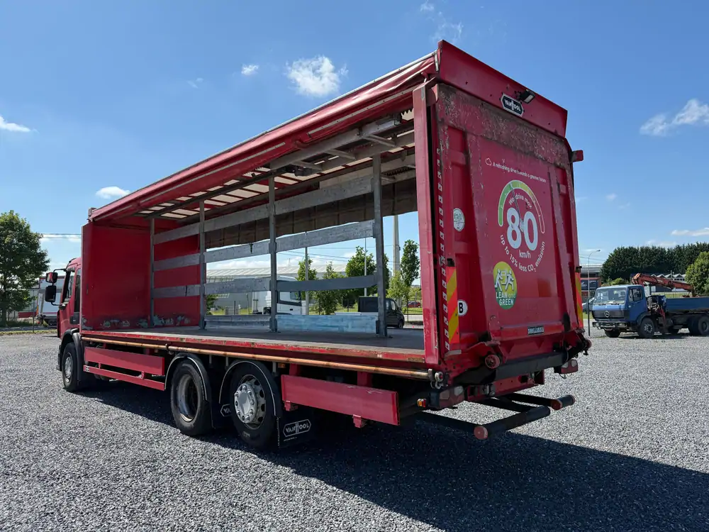 Used Renault Premium Automatic RED - Rouge 6