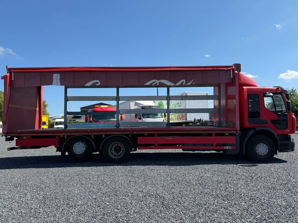 Used Renault Premium Automatic RED - Rouge 3