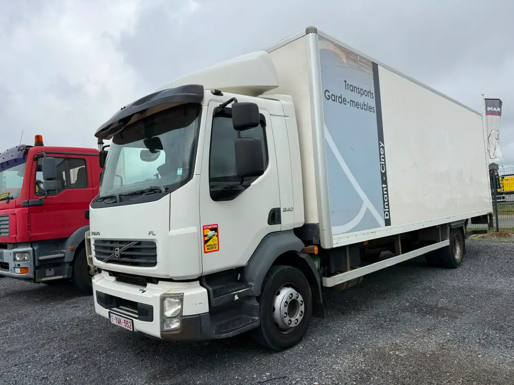Occasie Volvo FL240 Automatic WHITE - White 1
