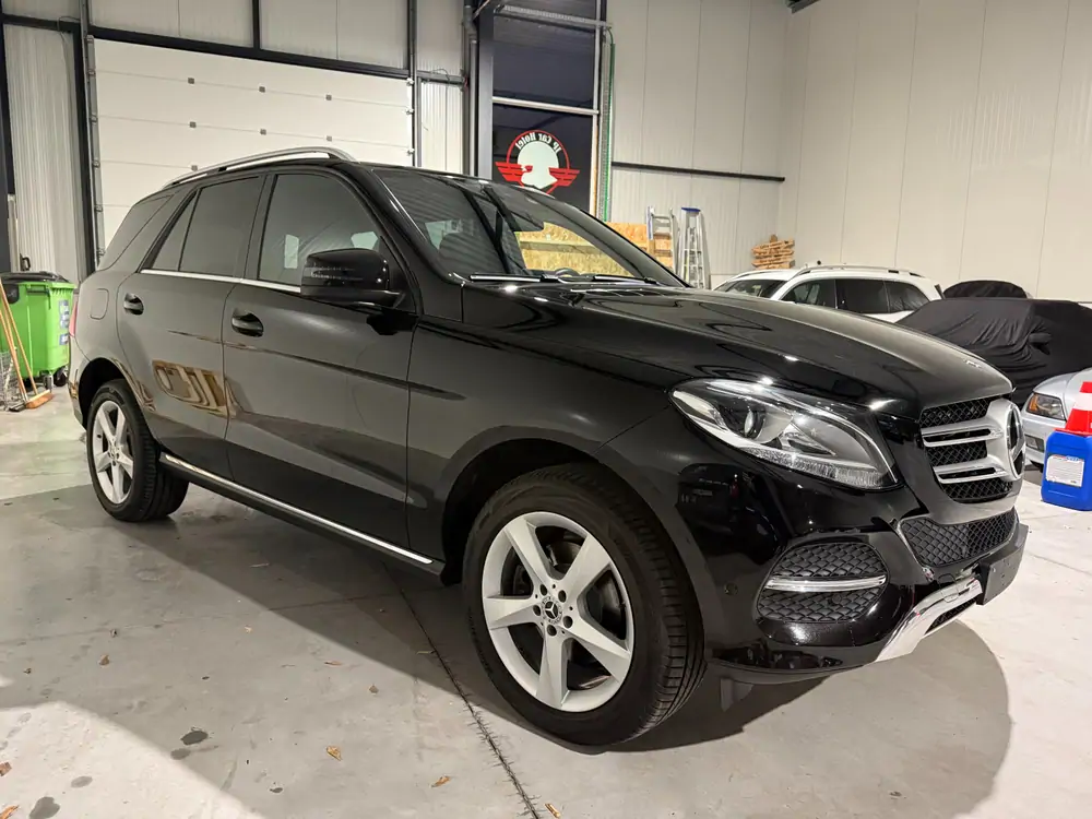 Used Mercedes-Benz GLE250d 4matic Automatic BLACK - Noir 3