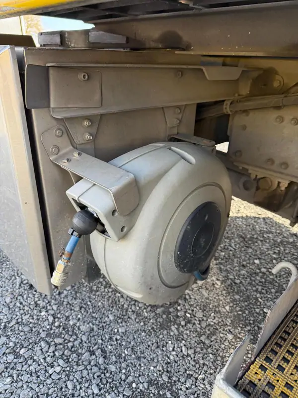 Used Iveco ML120E22 Automatic YELLOW - Jaune 15