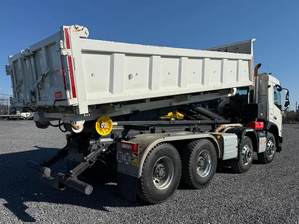 Used Volvo FMX 500 Automatic WHITE - Blanc 26