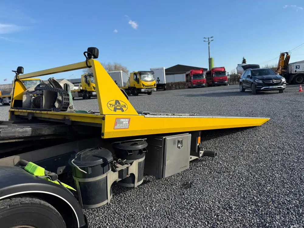 Used Iveco ML120E22 Automatic YELLOW - Jaune 4