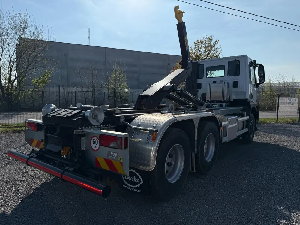 New Iveco AD300T48 Automatic WHITE - Blanc 4