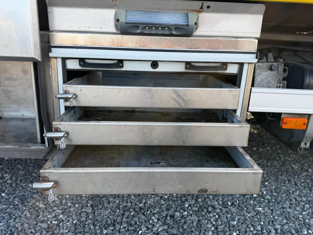 Used Iveco ML120E22 Automatic YELLOW - Jaune 22