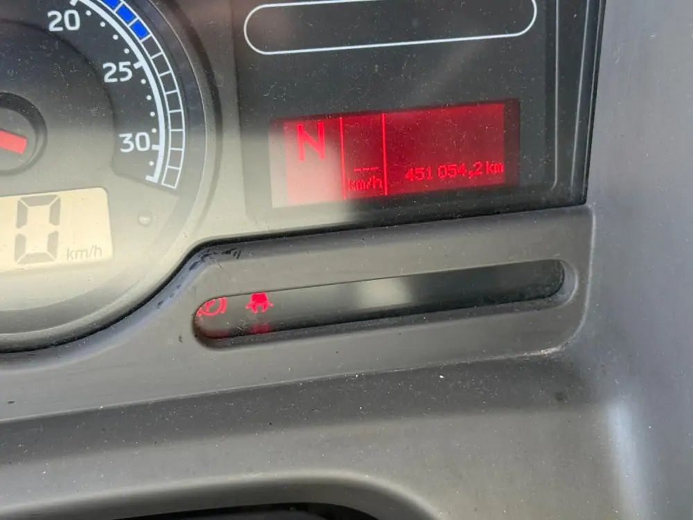 Used Renault Premium Automatic RED - Rouge 19