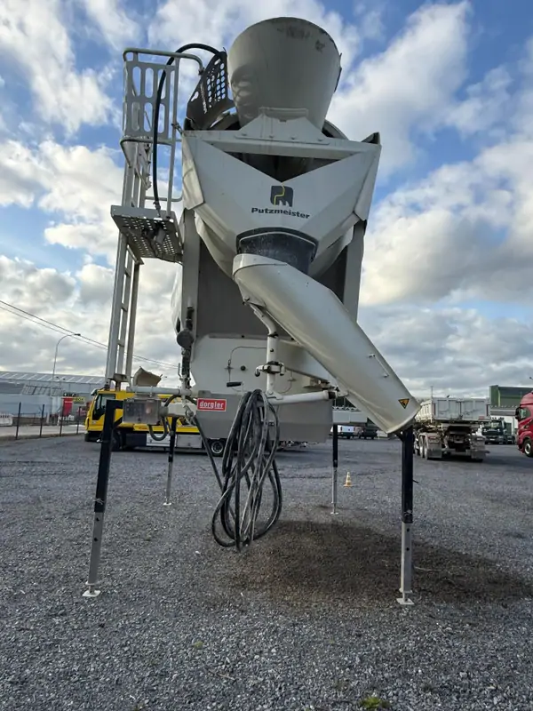 Used Volvo FMX 500 Automatic WHITE - Blanc 8