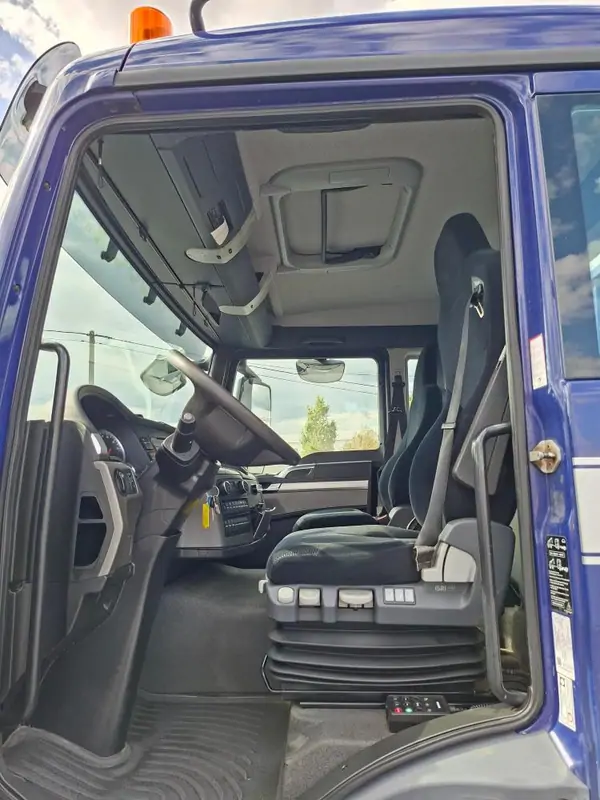 Used MAN TGS 35.440 Automatic BLUE - Blue 20