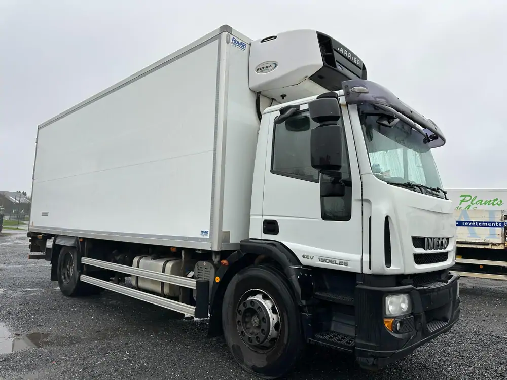 Occasion Iveco ML190E28 Automatic WHITE - Blanc 2