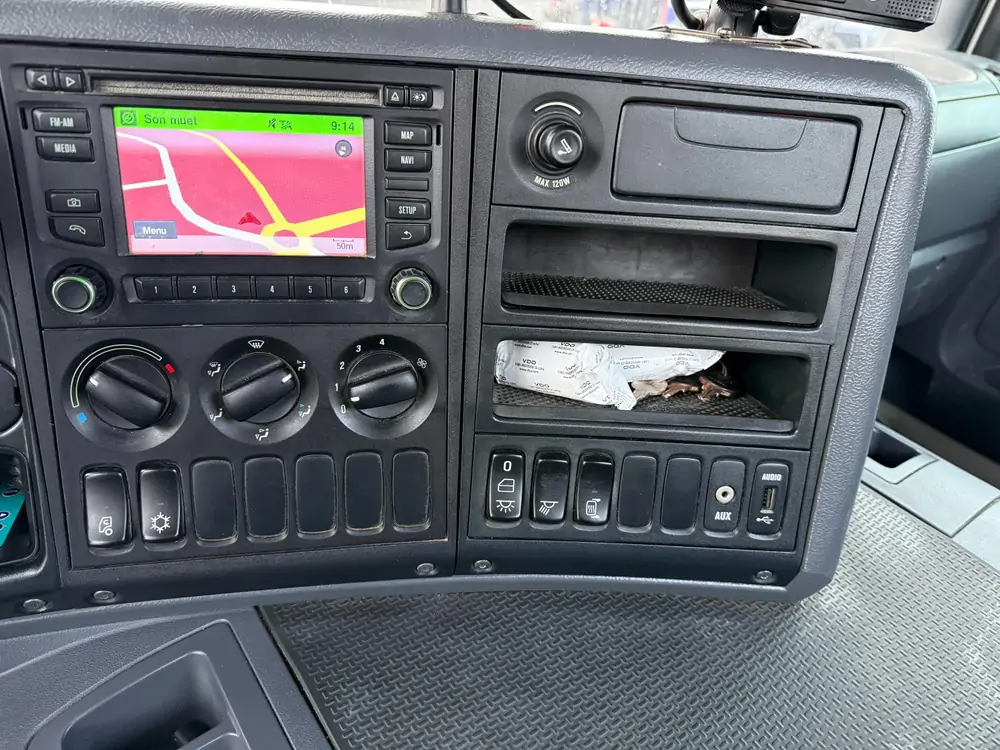 Used Scania P410 Automatic WHITE - White 31