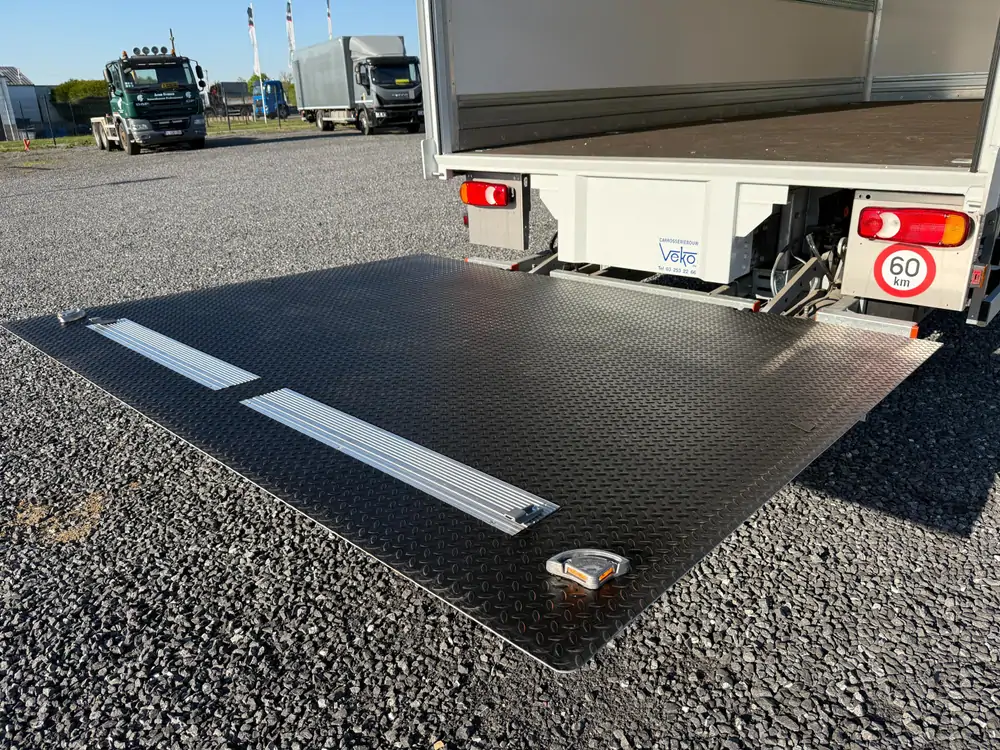 New Iveco ML120E22 Automatic WHITE - Blanc 24