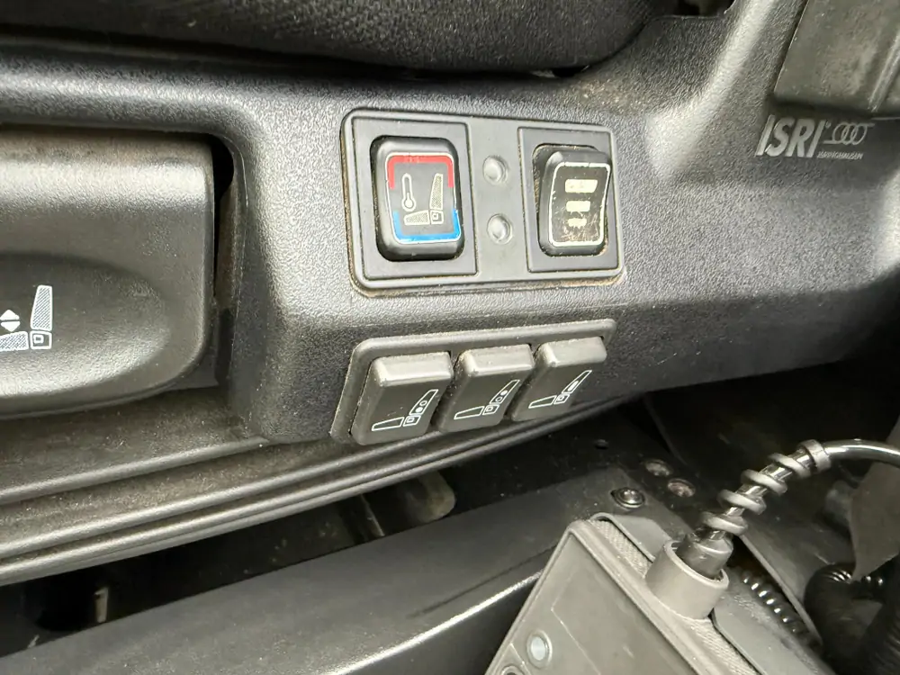 Used Iveco ML120E22 Automatic YELLOW - Jaune 19