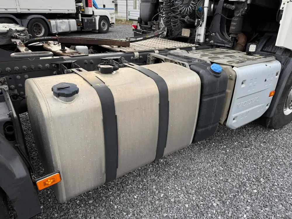 Used Volvo FH 500 Globetrotter Automatic WHITE - Blanc 9