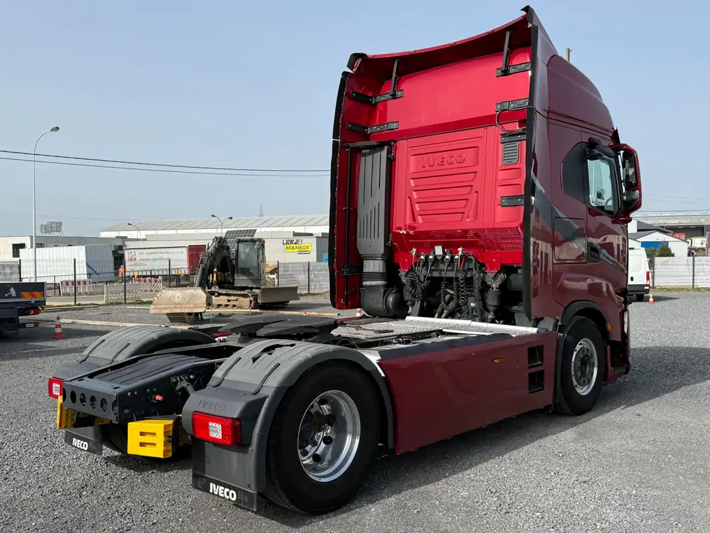 Used Iveco S-WAY AS440ST/P Automatic 4