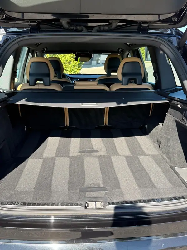 Used Volvo XC90 Automatic BLACK - Noir 10