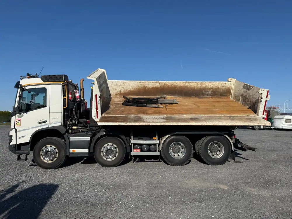 Used Volvo FMX 500 Automatic WHITE - Blanc 29