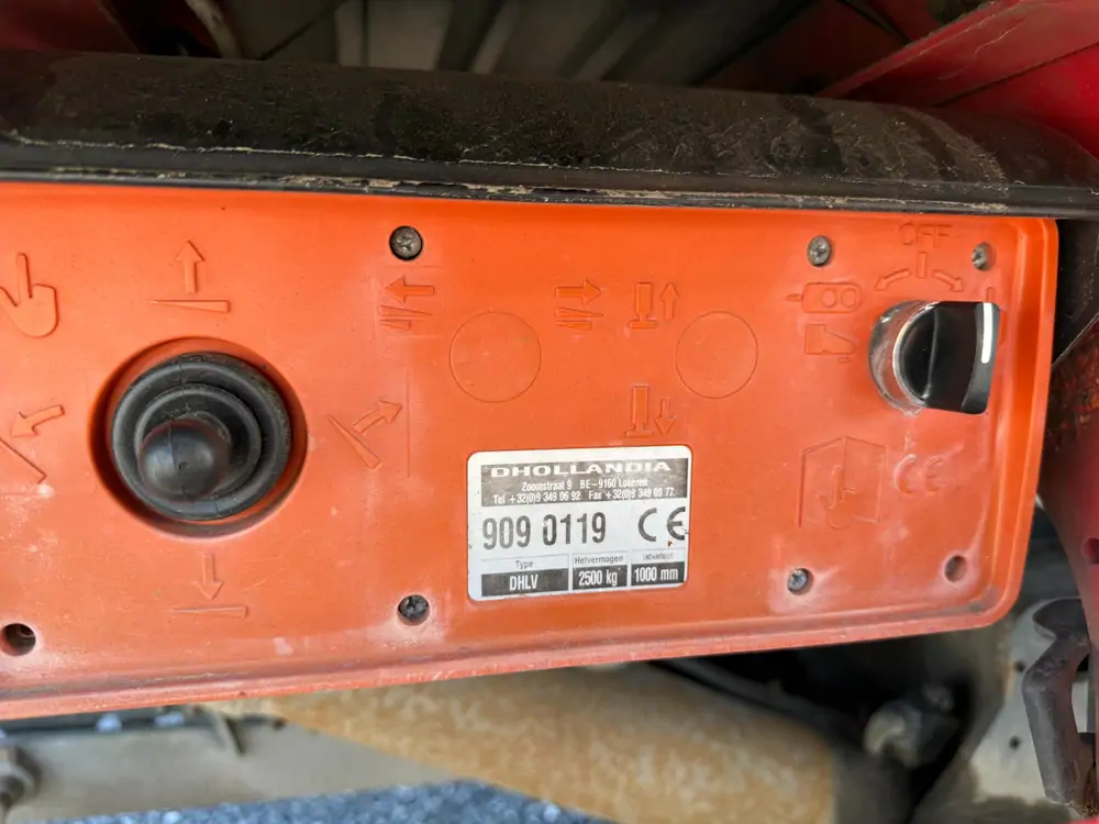 Used Renault Premium Automatic RED - Rouge 14