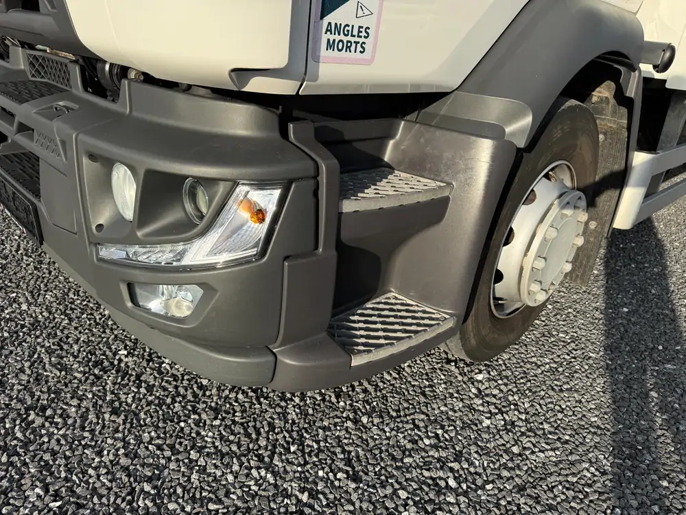 Occasie Renault D280 Automatic WHITE - White 27