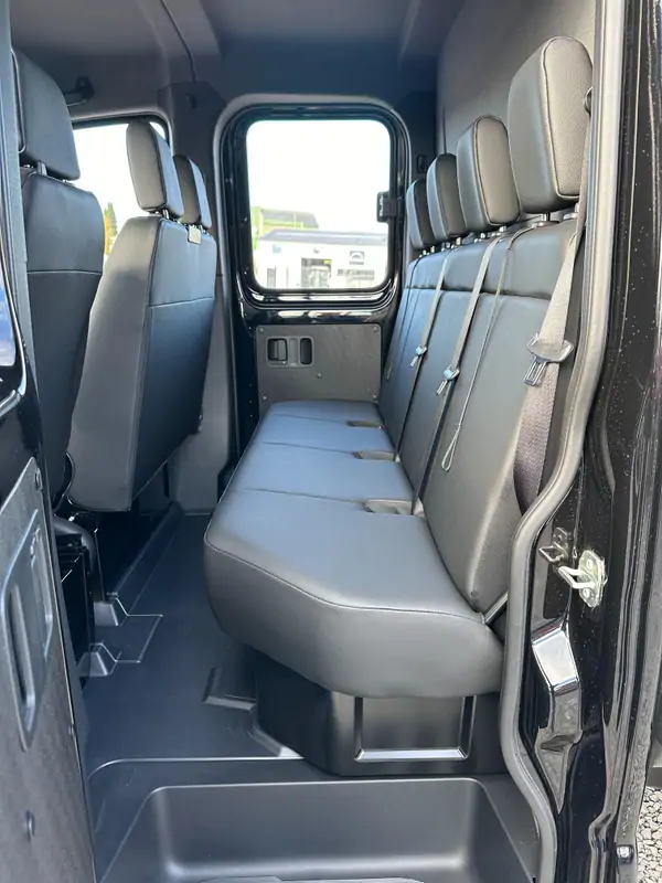 New Mercedes-Benz Sprinter 317 CDI Manueel BLACK - Noir 7