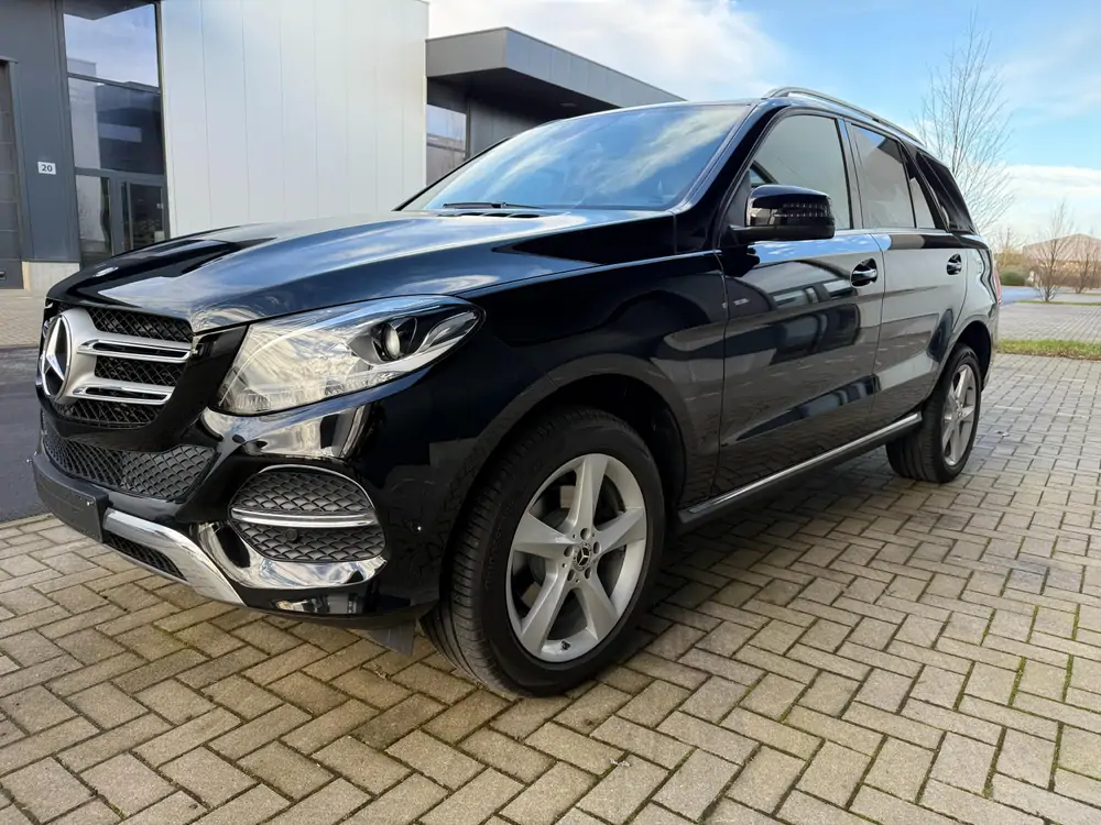 Used Mercedes-Benz GLE250d 4matic Automatic BLACK - Noir 25