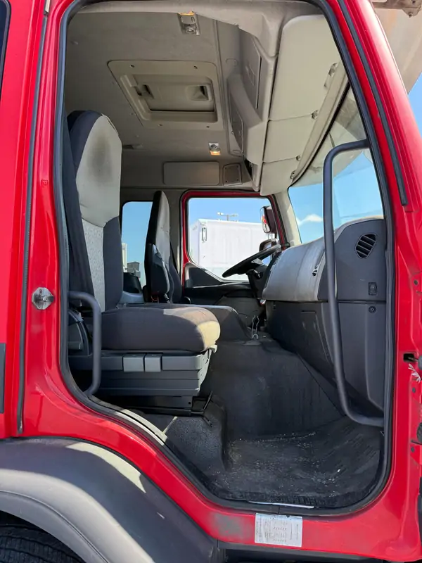Used Renault Premium Automatic RED - Rouge 15