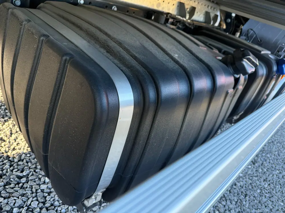 New Iveco ML120E22 Automatic WHITE - Blanc 10