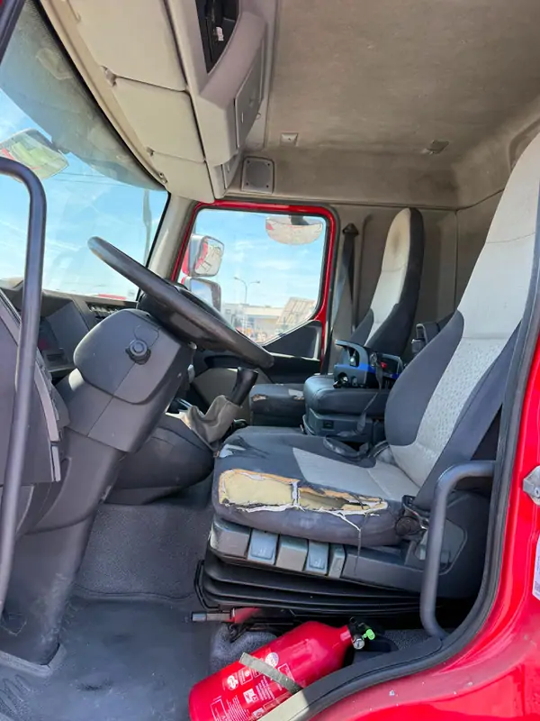 Used Renault Midlum Manueel RED - Rouge 23
