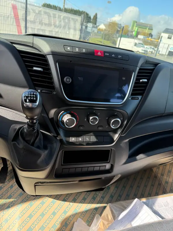 New Iveco Daily 35-180 Crew Cab Manueel ANTHRACITE - Anthracite 9