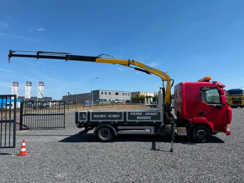 Used Renault Midlum Manueel RED - Rouge 4