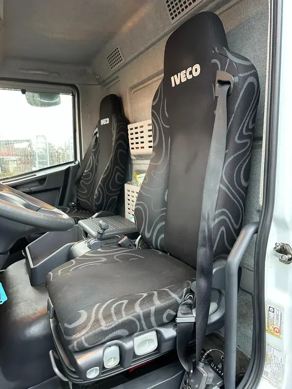 Used Iveco ML190E28 Automatic WHITE - Blanc 21