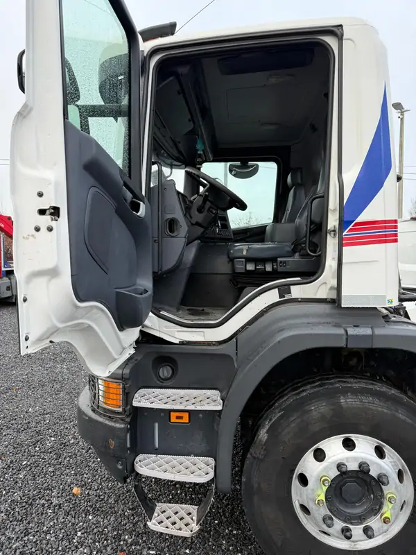 Used Scania P410 Automatic WHITE - White 27