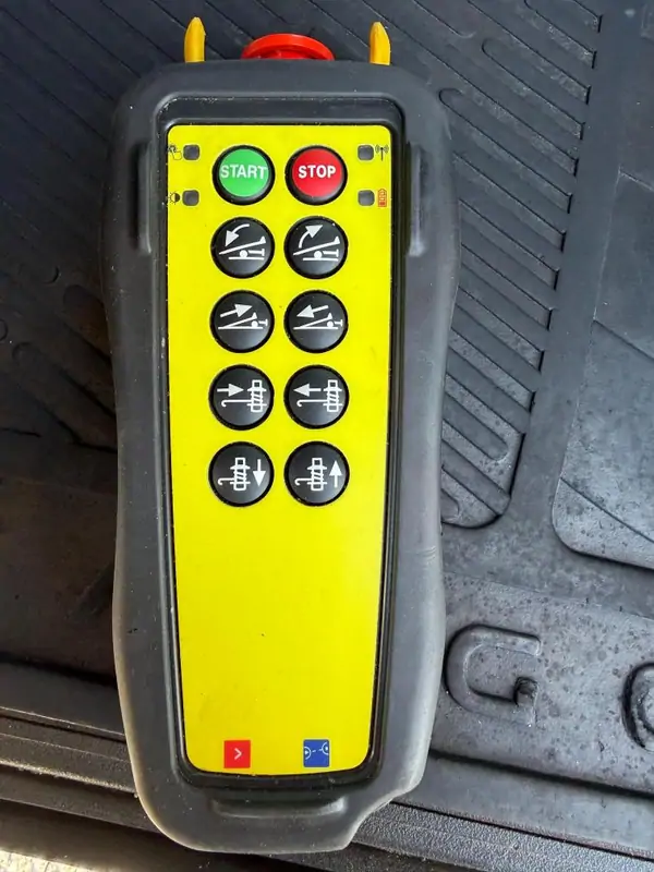 Used Iveco ML120E22 Automatic YELLOW - Jaune 24