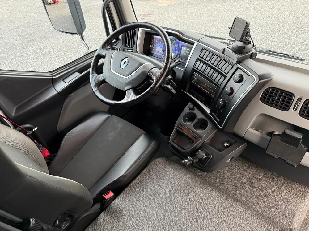 Occasie Renault D280 Automatic WHITE - White 26