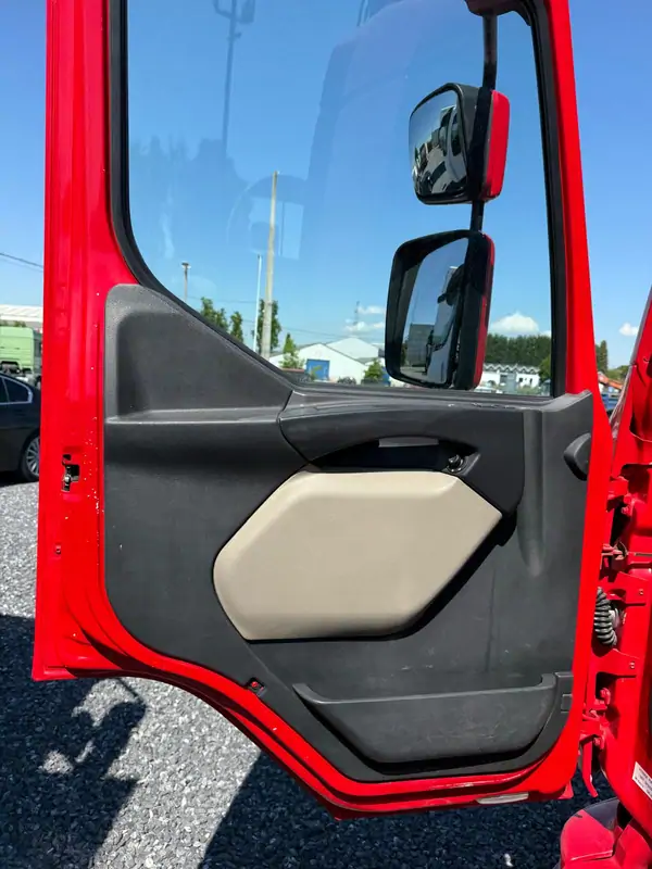 Used Renault Midlum Manueel RED - Rouge 12
