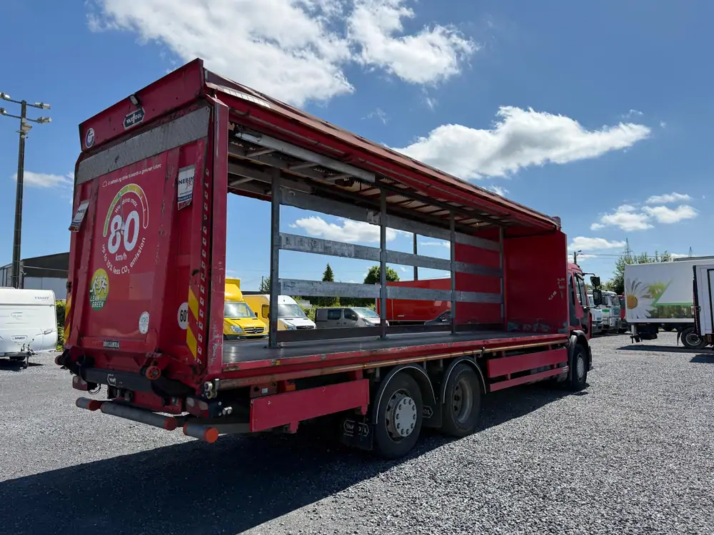 Used Renault Premium Automatic RED - Rouge 5