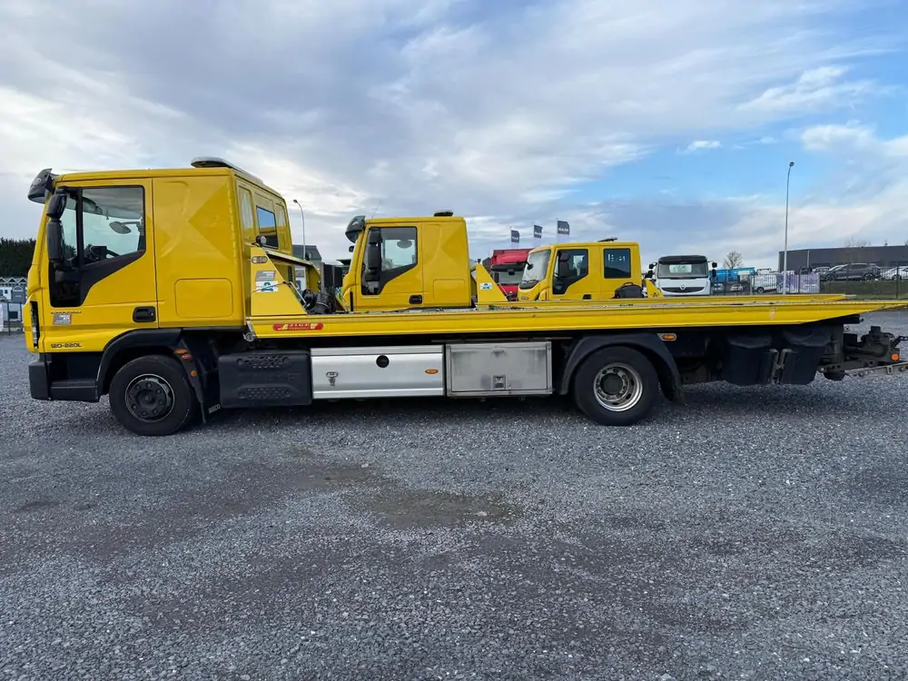 Used Iveco ML120E22 Automatic YELLOW - Jaune 3
